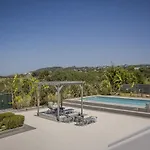 Ai Helis House * 스보로나타