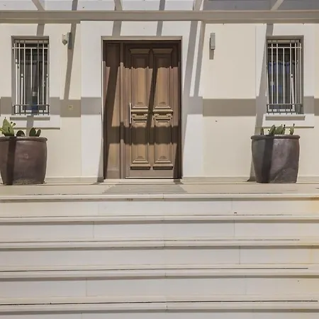 Ai Helis House