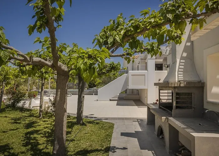 Ai Helis House Βίλα Σβορωνάτα